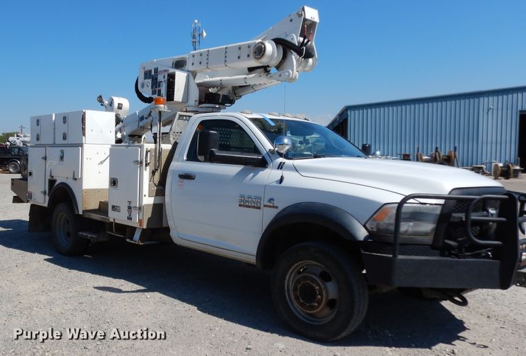 image for item DJ6607 2015 Dodge Ram 5500  bucket truck
