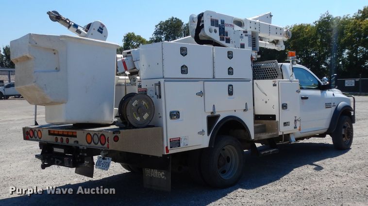 image for item DJ6607 2015 Dodge Ram 5500  bucket truck