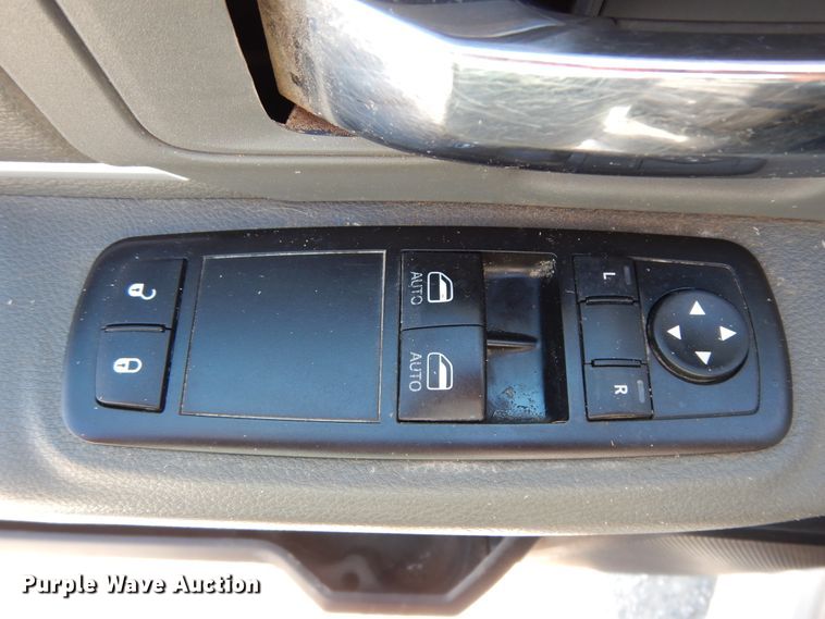 image for item DJ6607 2015 Dodge Ram 5500  bucket truck