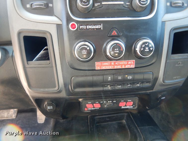 image for item DJ6607 2015 Dodge Ram 5500  bucket truck