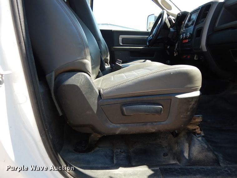 image for item DJ6607 2015 Dodge Ram 5500  bucket truck