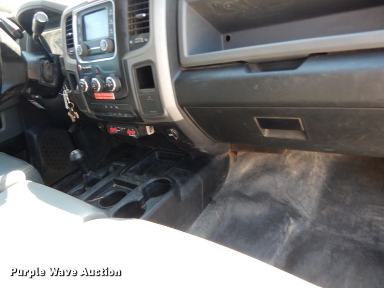 image for item DJ6607 2015 Dodge Ram 5500  bucket truck