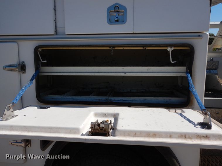 image for item DJ6607 2015 Dodge Ram 5500  bucket truck