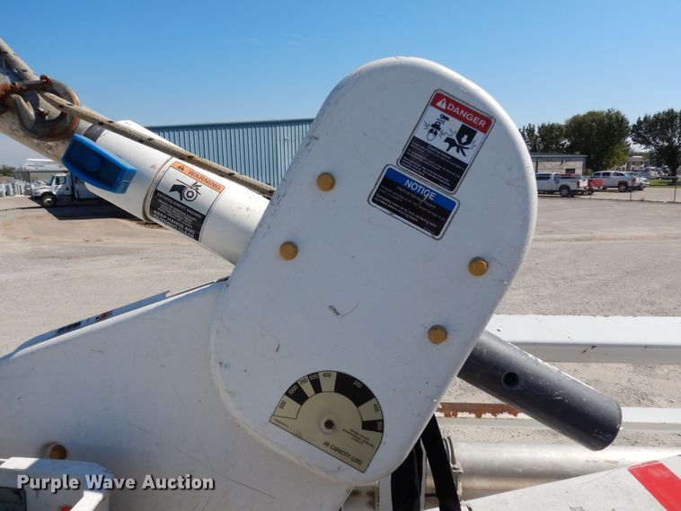 image for item DJ6607 2015 Dodge Ram 5500  bucket truck