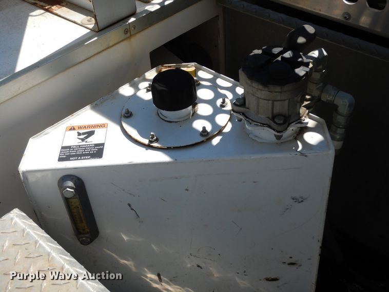 image for item DJ6607 2015 Dodge Ram 5500  bucket truck