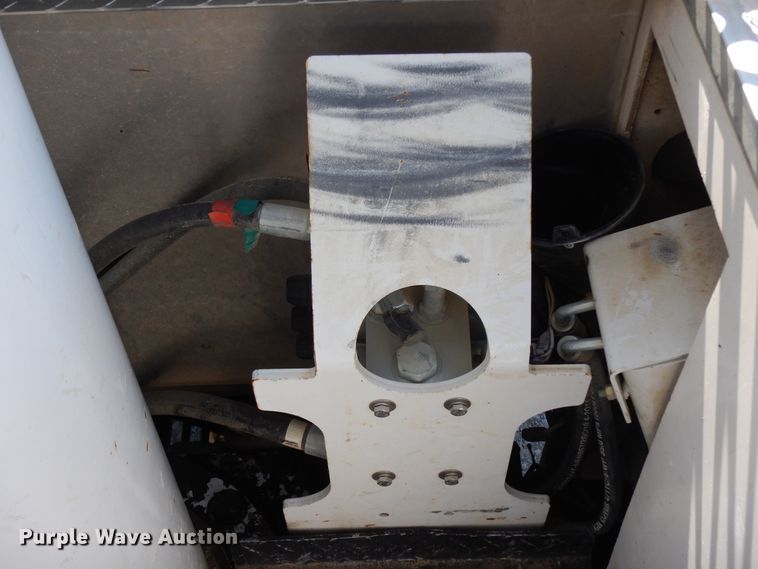 image for item DJ6607 2015 Dodge Ram 5500  bucket truck