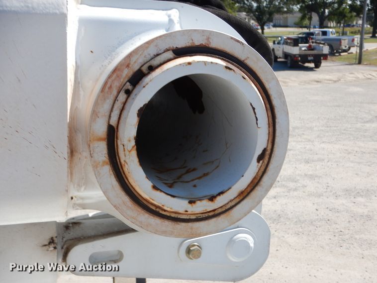 image for item DJ6607 2015 Dodge Ram 5500  bucket truck