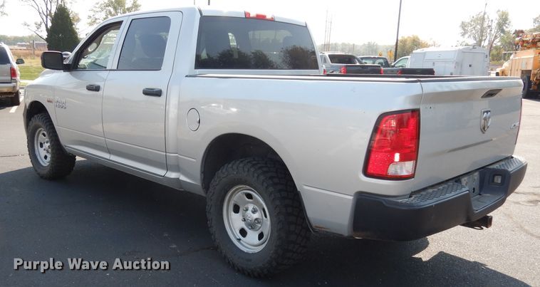 image for item DJ6837 2017 Dodge Ram 1500  Crew Cab pickup truck