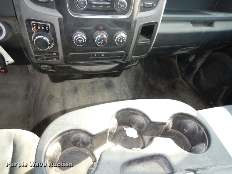 image for item DJ6837 2017 Dodge Ram 1500  Crew Cab pickup truck