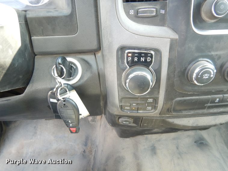 image for item DJ6837 2017 Dodge Ram 1500  Crew Cab pickup truck