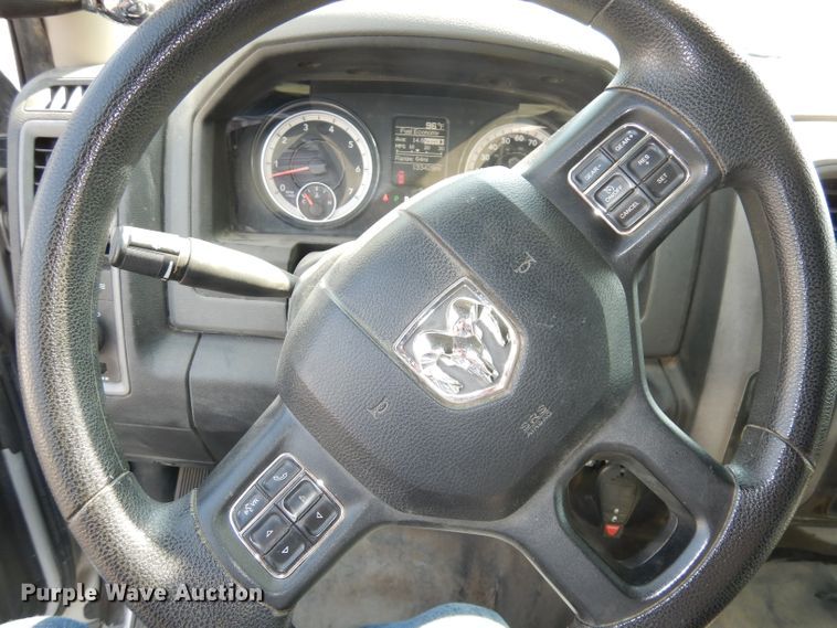 image for item DJ6837 2017 Dodge Ram 1500  Crew Cab pickup truck