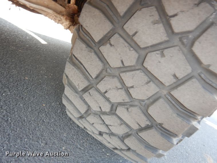 image for item DJ6837 2017 Dodge Ram 1500  Crew Cab pickup truck