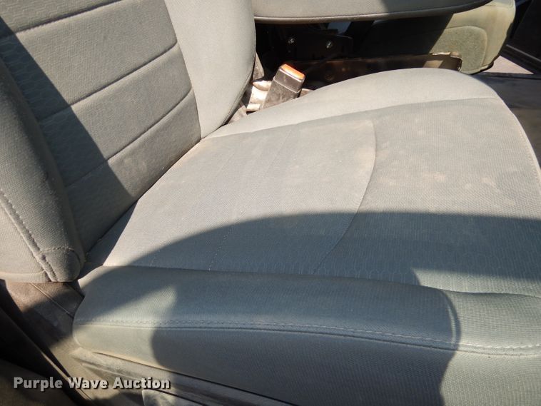 image for item DJ6837 2017 Dodge Ram 1500  Crew Cab pickup truck