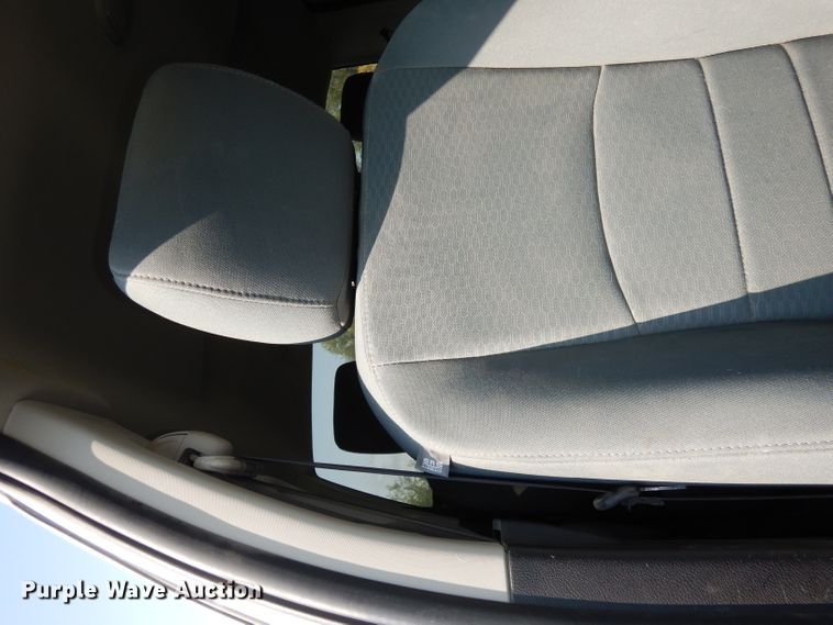 image for item DJ6837 2017 Dodge Ram 1500  Crew Cab pickup truck