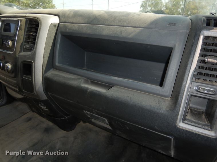 image for item DJ6837 2017 Dodge Ram 1500  Crew Cab pickup truck