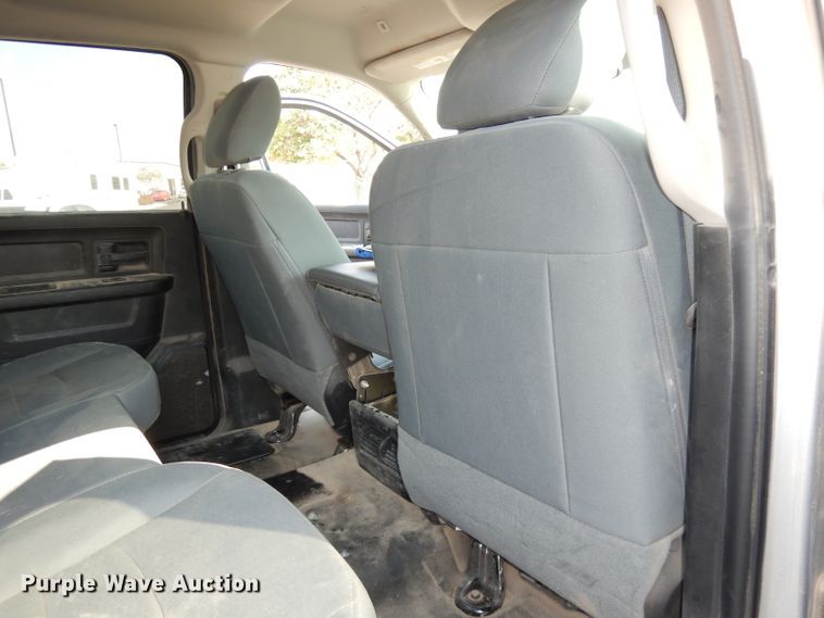 image for item DJ6837 2017 Dodge Ram 1500  Crew Cab pickup truck