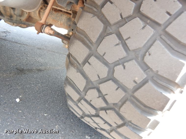 image for item DJ6837 2017 Dodge Ram 1500  Crew Cab pickup truck