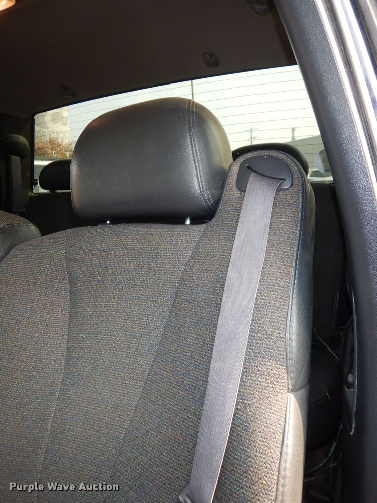 image for item DJ6850 2000 Chevrolet Silverado 1500  Ext. Cab pickup truck