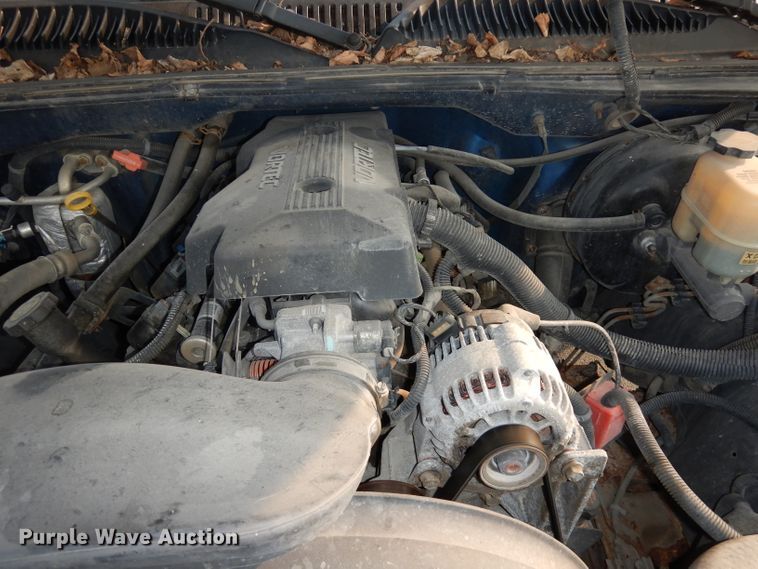 image for item DJ6850 2000 Chevrolet Silverado 1500  Ext. Cab pickup truck