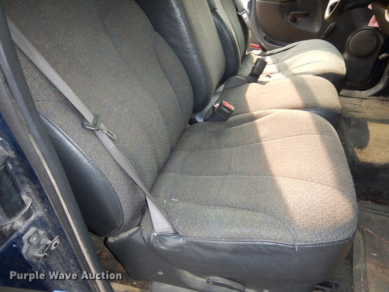 image for item DJ6850 2000 Chevrolet Silverado 1500  Ext. Cab pickup truck