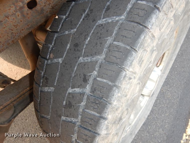 image for item DJ6850 2000 Chevrolet Silverado 1500  Ext. Cab pickup truck