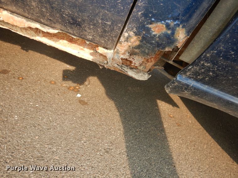 image for item DJ6850 2000 Chevrolet Silverado 1500  Ext. Cab pickup truck