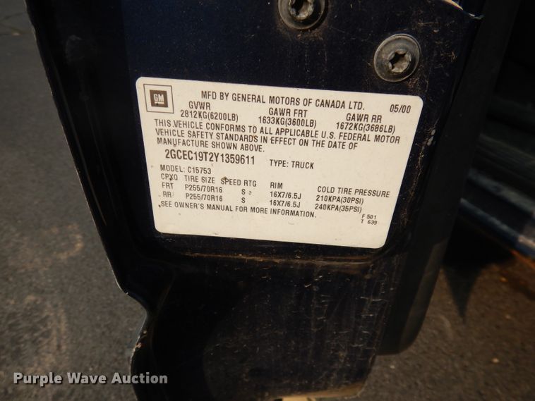 image for item DJ6850 2000 Chevrolet Silverado 1500  Ext. Cab pickup truck