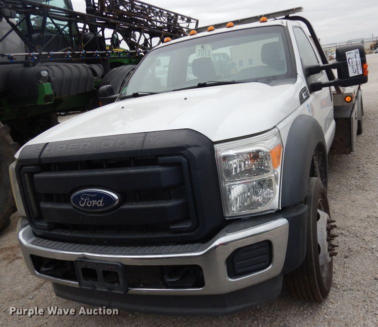 image for item DJ6900 2014 Ford F550 Super Duty XL  rollback truck