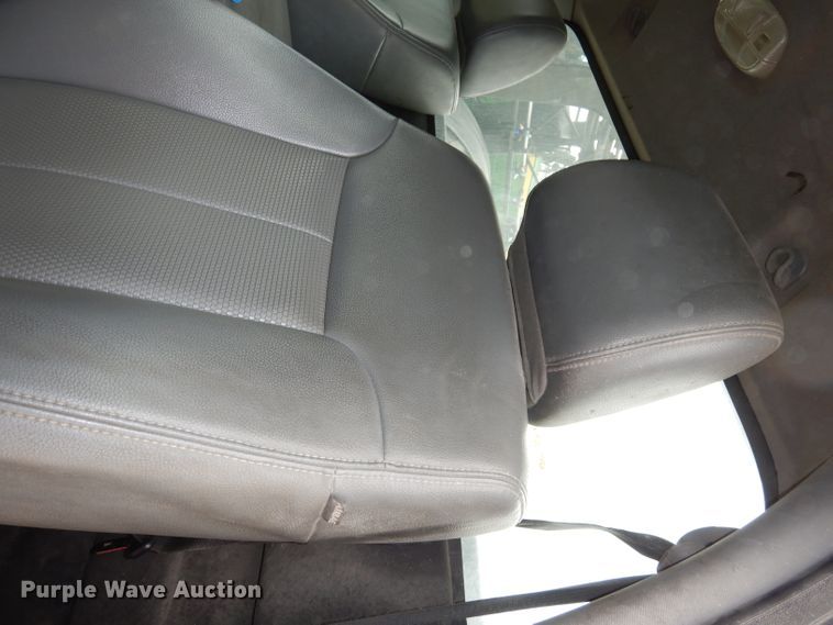 image for item DJ6900 2014 Ford F550 Super Duty XL  rollback truck