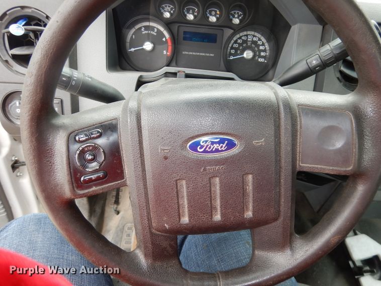 image for item DJ6900 2014 Ford F550 Super Duty XL  rollback truck