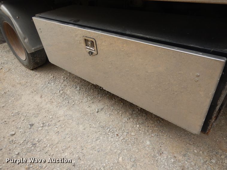 image for item DJ6900 2014 Ford F550 Super Duty XL  rollback truck