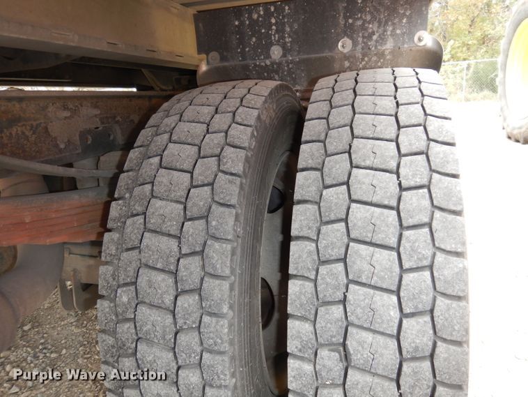 image for item DJ6900 2014 Ford F550 Super Duty XL  rollback truck