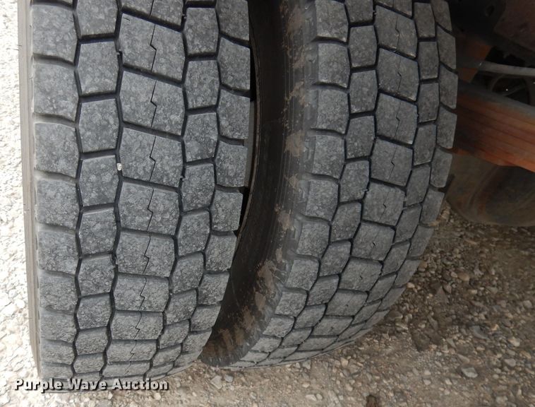 image for item DJ6900 2014 Ford F550 Super Duty XL  rollback truck