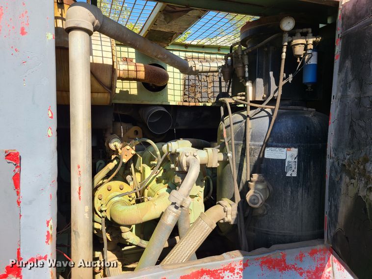 image for item DY9965 Sullair 900XHDTQCA  air compressor