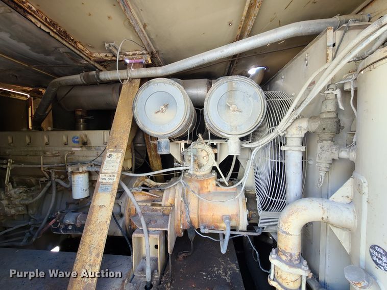 image for item DY9966 Ingersoll Rand  air compressor