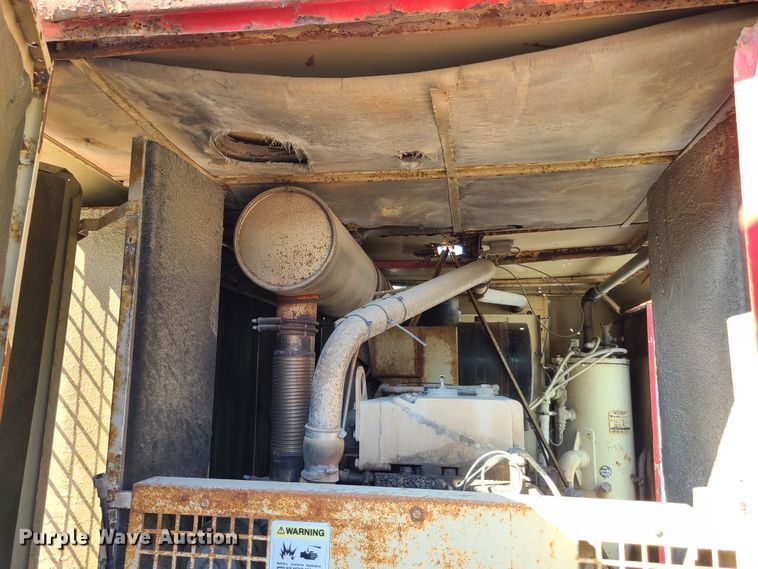 image for item DY9966 Ingersoll Rand  air compressor