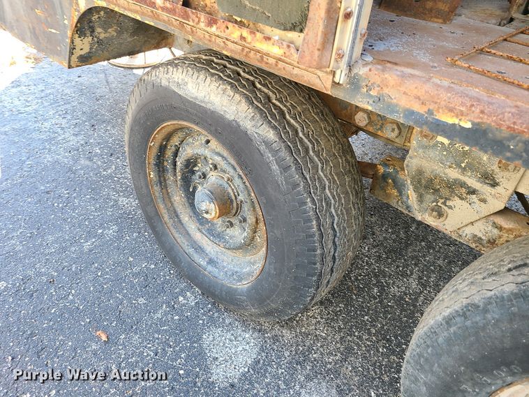 image for item DY9966 Ingersoll Rand  air compressor