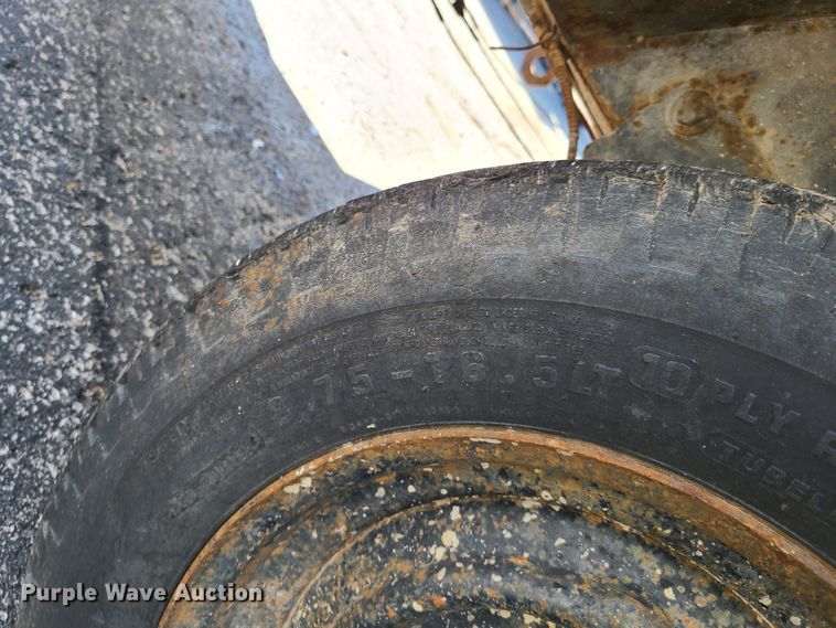 image for item DY9966 Ingersoll Rand  air compressor