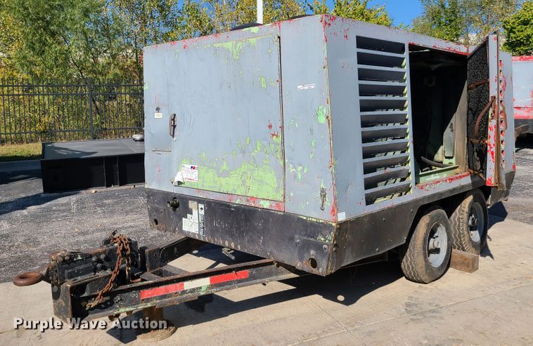 image for item DY9967 Sullair 900H  air compressor