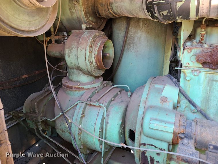 image for item DY9967 Sullair 900H  air compressor