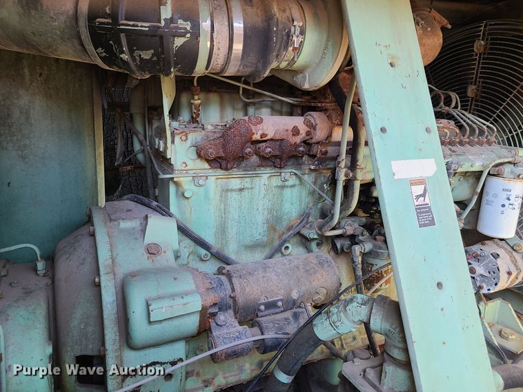 image for item DY9967 Sullair 900H  air compressor