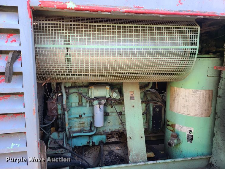 image for item DY9967 Sullair 900H  air compressor