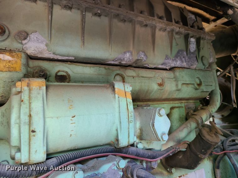 image for item DY9967 Sullair 900H  air compressor