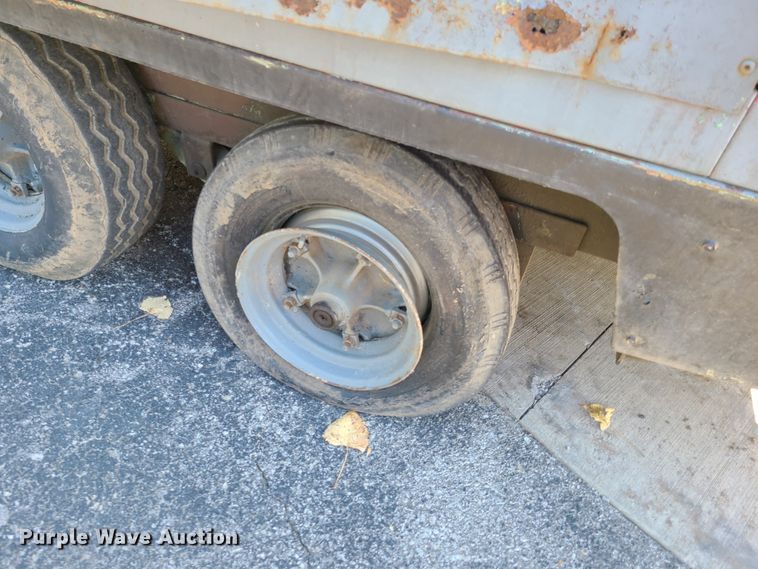 image for item DY9967 Sullair 900H  air compressor