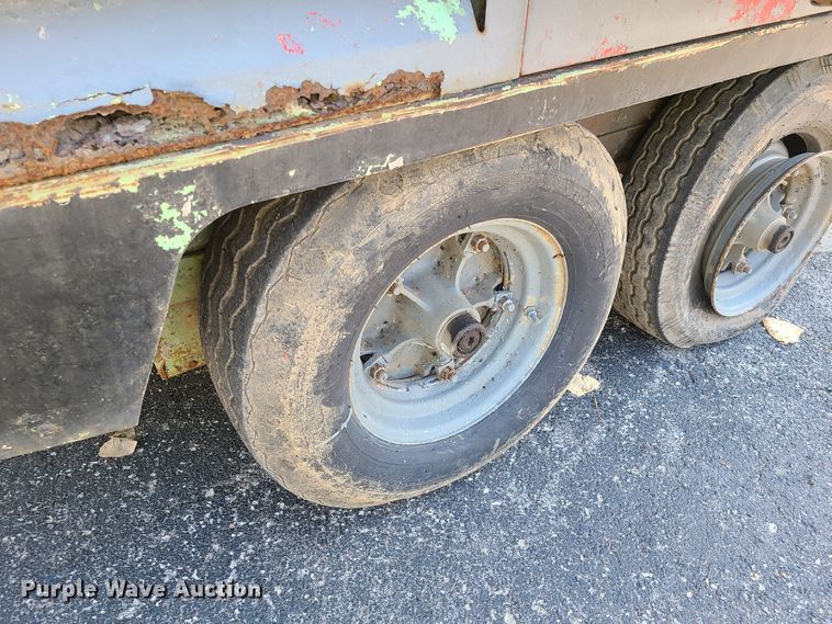 image for item DY9967 Sullair 900H  air compressor