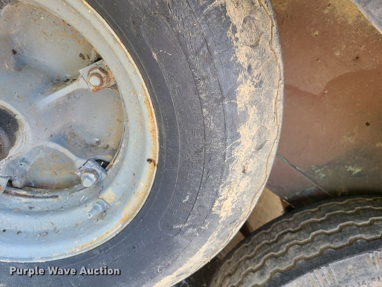 image for item DY9967 Sullair 900H  air compressor