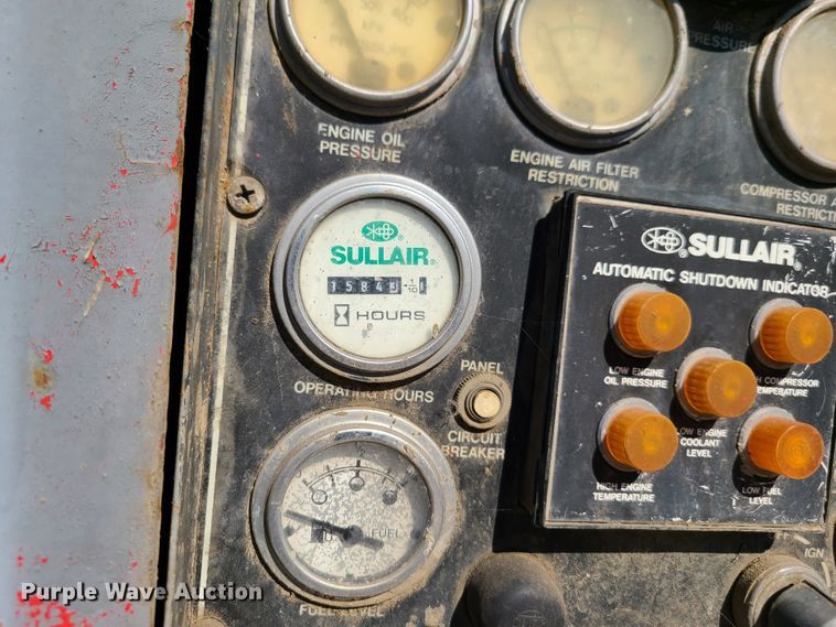 image for item DY9967 Sullair 900H  air compressor