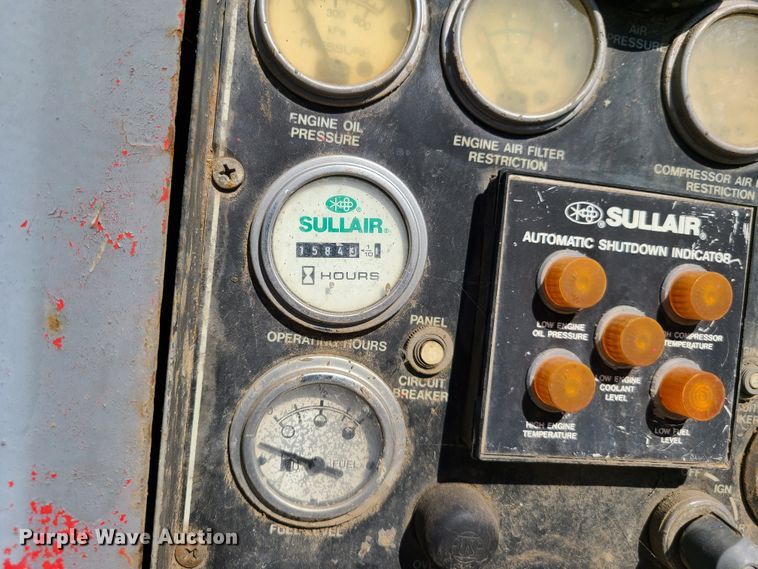 image for item DY9967 Sullair 900H  air compressor