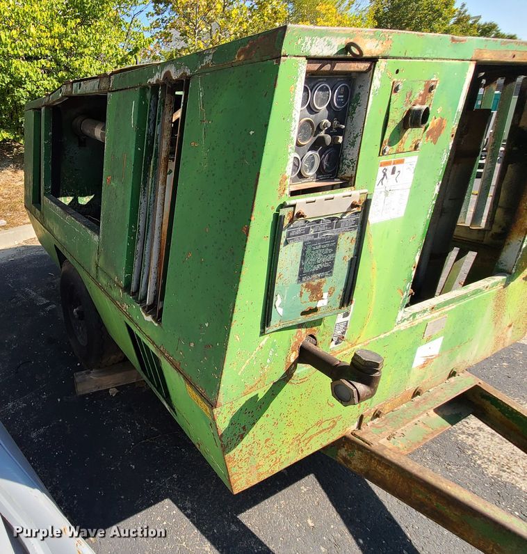 image for item DY9969 Sullair 375Q  air compressor