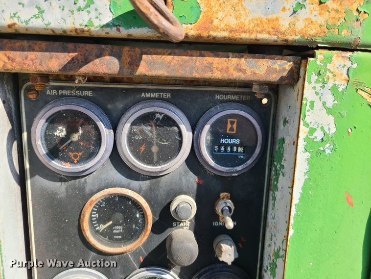 image for item DY9969 Sullair 375Q  air compressor